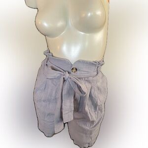 Good Luck Gem textured shorts size XL. NWT